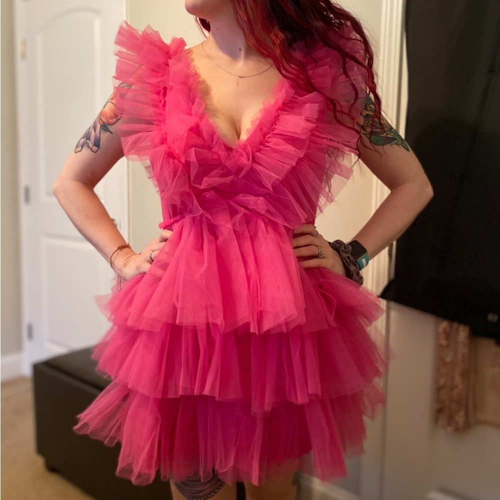 Hot pink tulle dress!